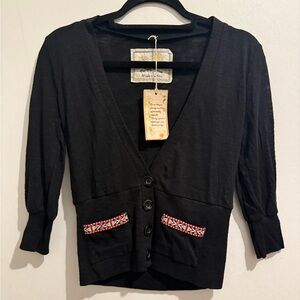 💖 Black Cardigan with Floral Embroidery